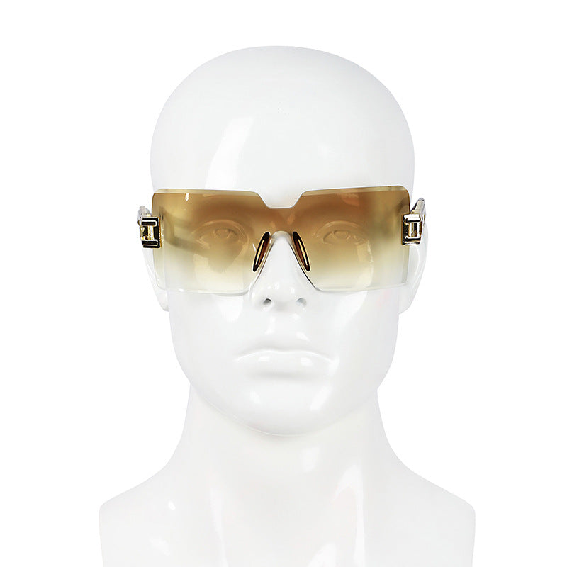 Tactical Tech Operative Cosplay Costume – Futuristic Game–Inspired Combat Outfit for Men